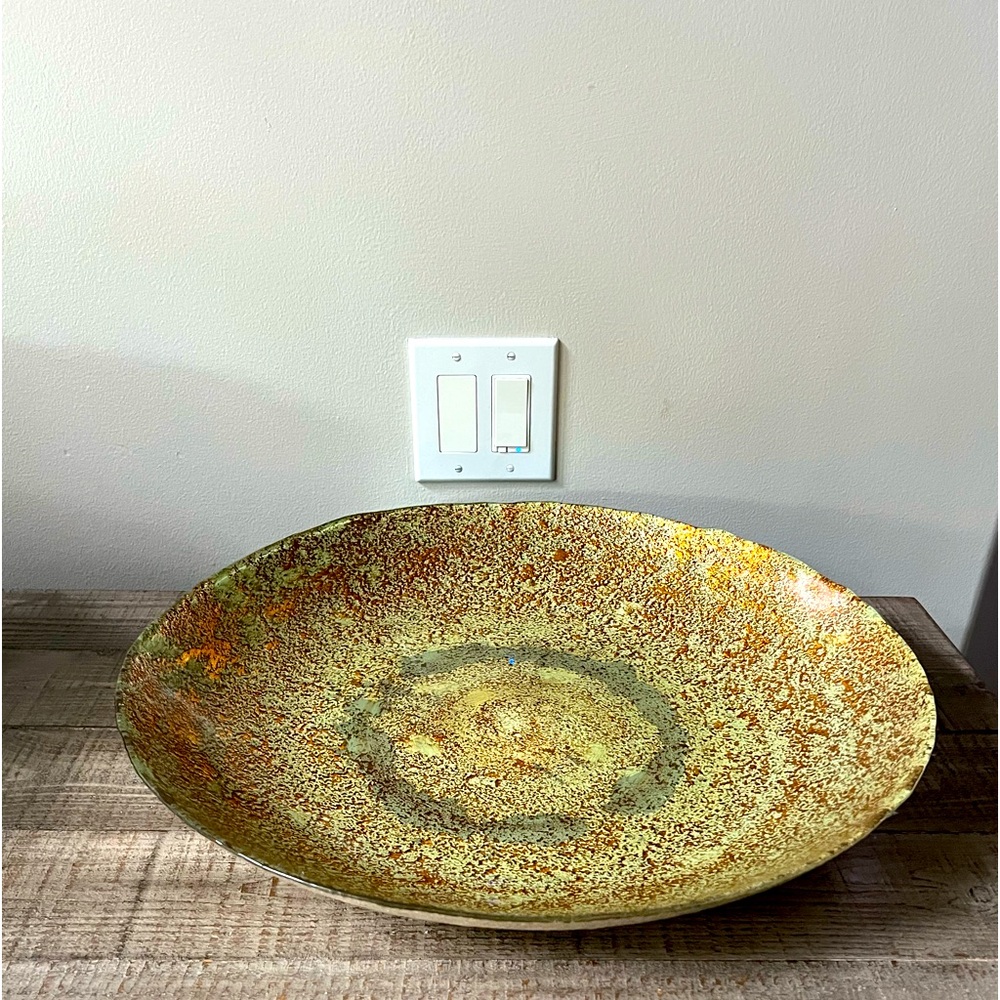 Home decor accent charger plate